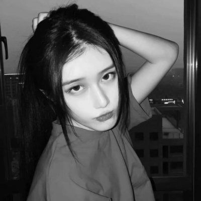 网友奶奶为备考孩子半夜手抄笔记